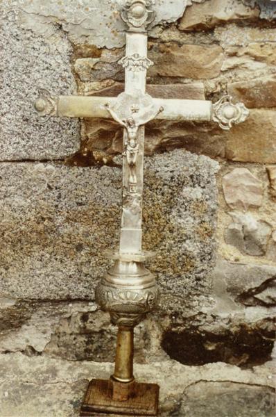 étui d'une croix de procession, vue générale