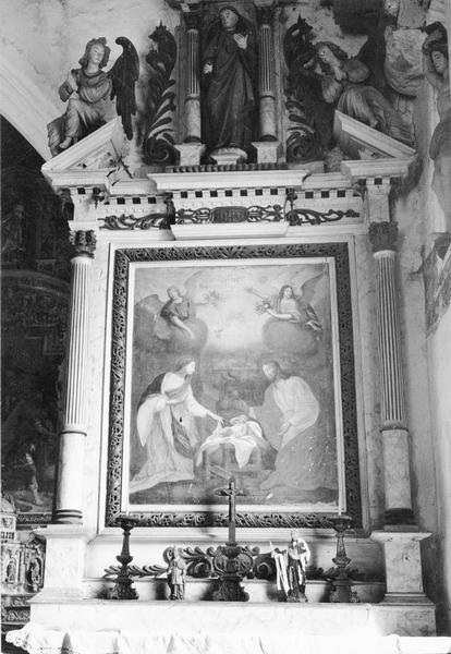 autel et retable latéral sud, tableau : La Sainte Famille, 3 statues : Saint Mein, Anges adorateurs, vue générale - © Ministère de la Culture (France), Médiathèque du patrimoine et de la photographie (objets mobiliers), tous droits réservés