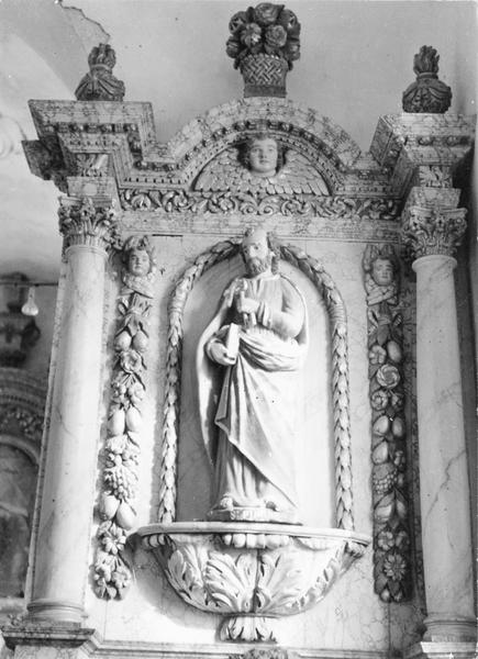 statue du retable latéral : Saint Pierre, vue générale - © Ministère de la Culture (France), Médiathèque du patrimoine et de la photographie (objets mobiliers), tous droits réservés
