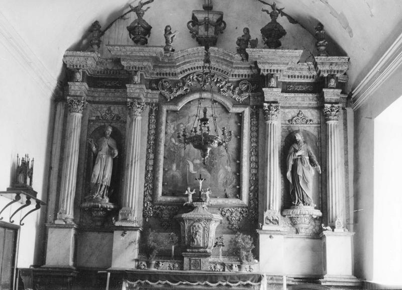 retable du maître-autel, gradin et tabernacle, tableau : L'Annonciation, 2 statues : Saint Ouen, Saint Barthélémy, vue générale - © Ministère de la Culture (France), Médiathèque du patrimoine et de la photographie (objets mobiliers), tous droits réservés