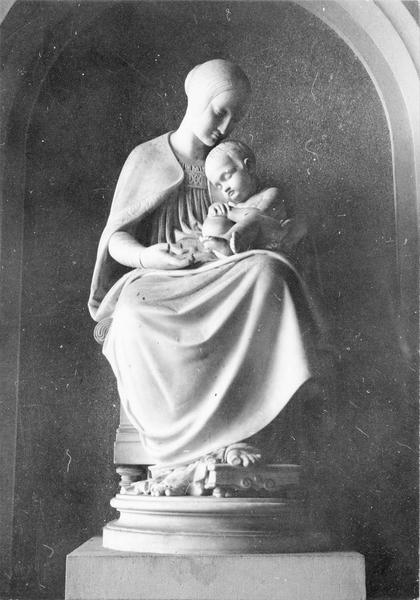 statue : Vierge à l'Enfant, vue générale - © Ministère de la Culture (France), Médiathèque du patrimoine et de la photographie (objets mobiliers), tous droits réservés