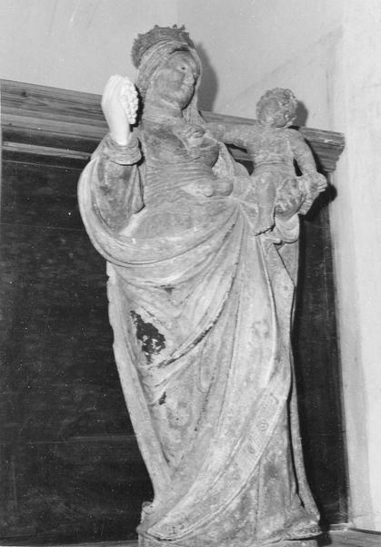 statue : Vierge à l'Enfant, vue générale - © Ministère de la Culture (France), Médiathèque du patrimoine et de la photographie (objets mobiliers), tous droits réservés