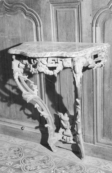 crédence (console), vue générale - © Ministère de la Culture (France), Médiathèque du patrimoine et de la photographie (objets mobiliers), tous droits réservés