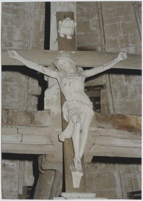 statue : Christ en croix - © Ministère de la Culture (France), Médiathèque du patrimoine et de la photographie, Tous droits réservés