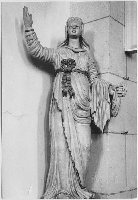 statue : Sainte Madeleine