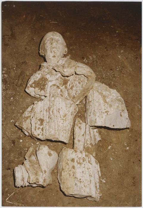 fragments de statue : Saint Ortaire - © Ministère de la Culture (France), Médiathèque du patrimoine et de la photographie, Tous droits réservés