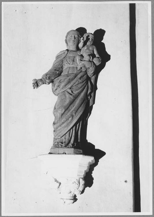 statue : Vierge à l'Enfant - © Ministère de la Culture (France), Médiathèque du patrimoine et de la photographie, Tous droits réservés