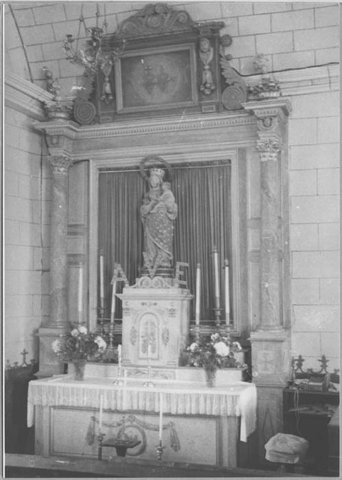 autel de la Vierge, retable, tabernacle et tableau : Coeurs de Jésus et de Marie