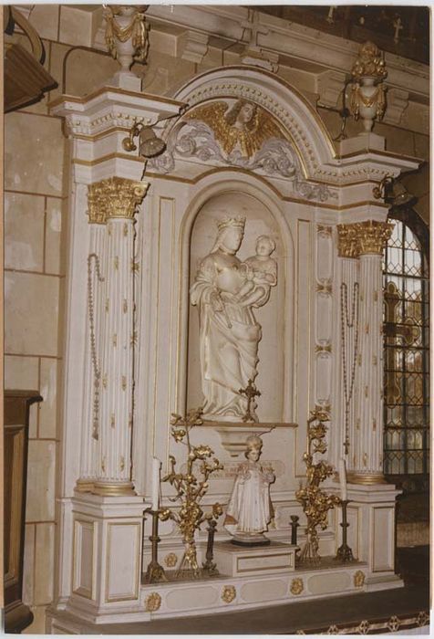 autel de la Vierge, retable et statue : Vierge à l'Enfant - © Ministère de la Culture (France), Médiathèque du patrimoine et de la photographie, Tous droits réservés