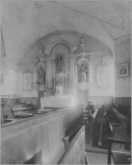 groupe sculpté : Assomption de la Vierge, statues : saint Jean-Baptiste, saint Pierre (?) - © Ministère de la Culture (France), Médiathèque du patrimoine et de la photographie, diffusion GrandPalaisRmn Photo