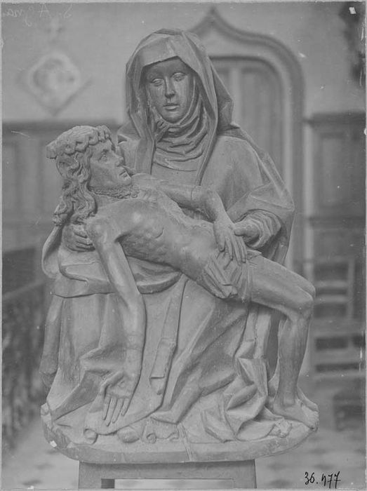 groupe sculpté : Vierge de Pitié
