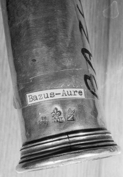 Croix de procession : trois poinçons, lettres REX, poinçon de la ville de Toulouse et lettre Z couronnée (avec étiquette de localisation)