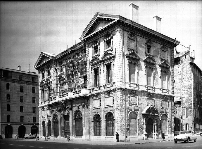 Façade sur le vieux port