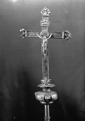 Croix processionnelle en argent (avers)