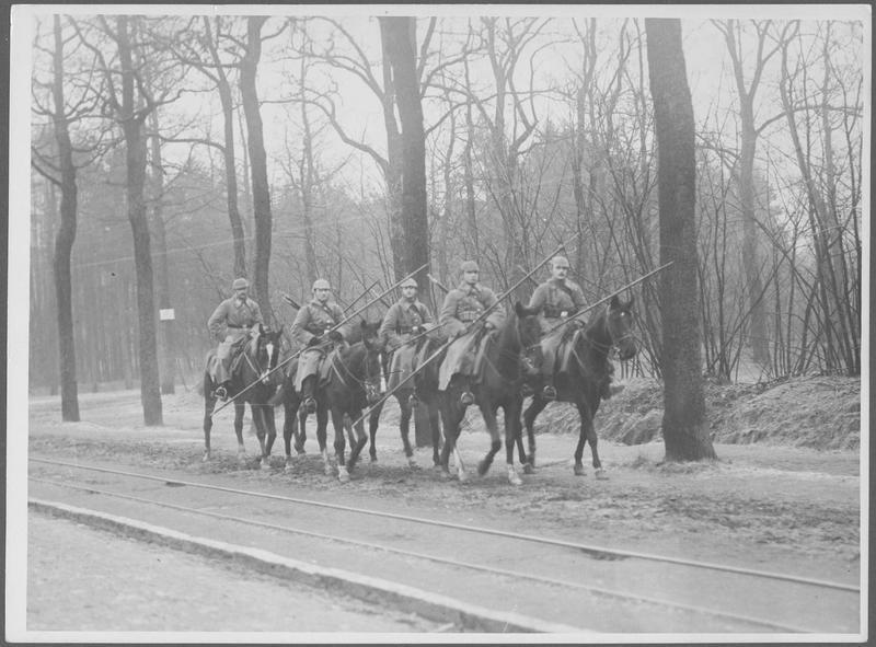 Patrouille de lanciers allemands en reconnaissance près de Hasselt