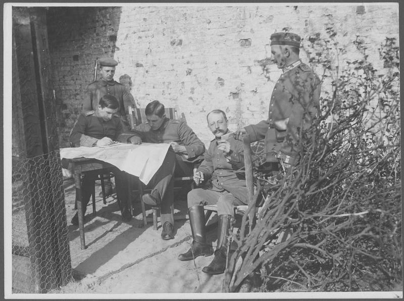 Létat-major d'un corps d'armée allemand en cantonnement