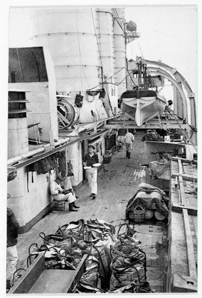 À bord d'un petit croiseur allemand