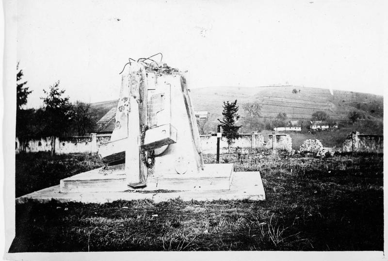 Monument aux soldats austro-hongrois morts à Berejany, détruit par un obus russe