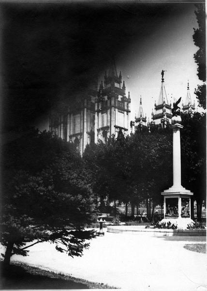 Fontaine dans les jardins du temple
