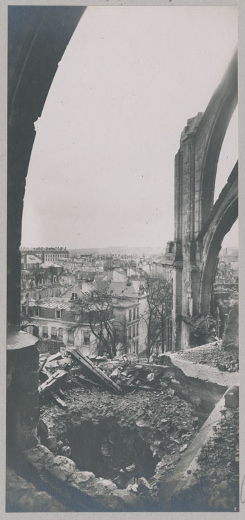 Voûte crevée donnant sur la chapelle Saint-Joseph, depuis la galerie à la base des fenêtres hautes