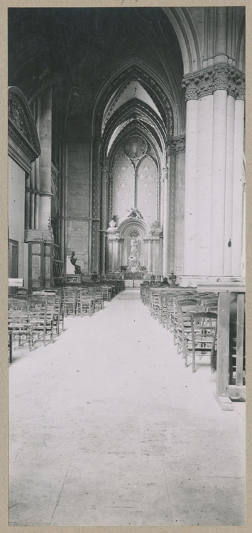 Transept, croisillon nord, côté est : chapelle de la Vierge