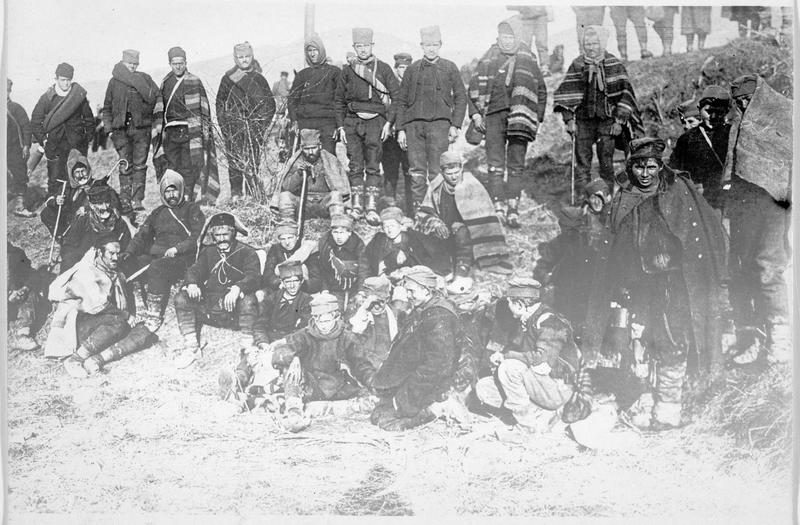 Francs-tireurs serbes avant leur embarquement