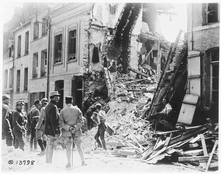 Les effets d'un bombardement allemand