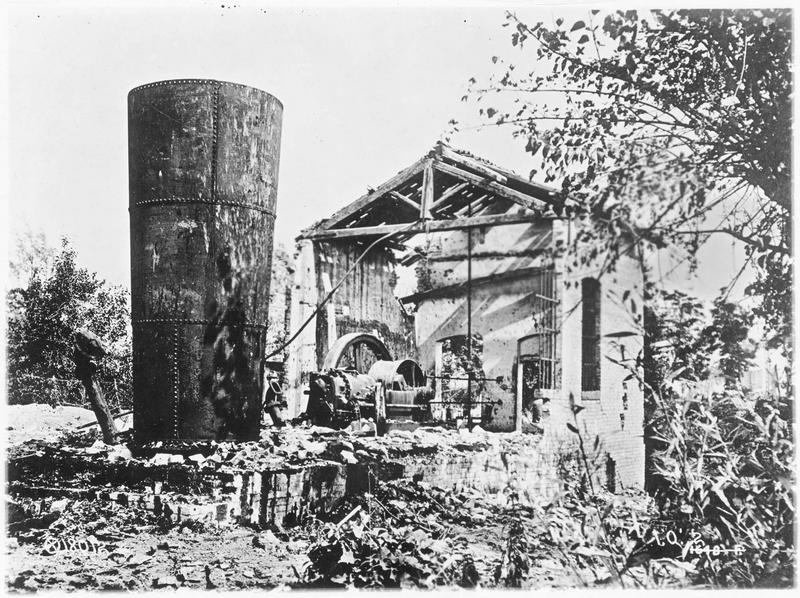 La distribution systématique de toutes les installations industrielles exploitées par l'ennemi, dans la zone reconquise par l'armée italienne