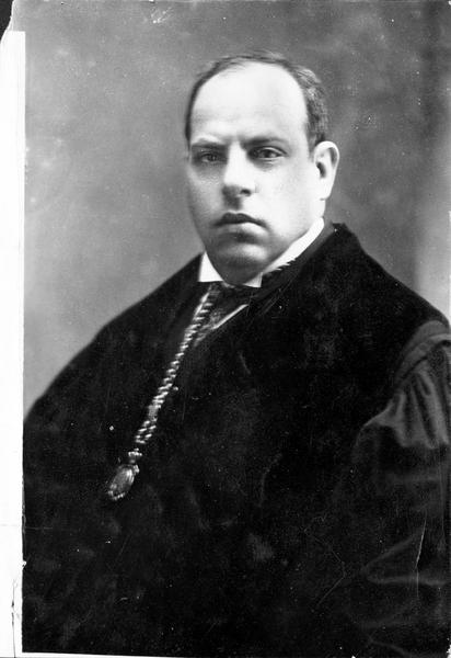 Le premier professeur de lycée juif, le Dr Yahuda à l'université de Madrid