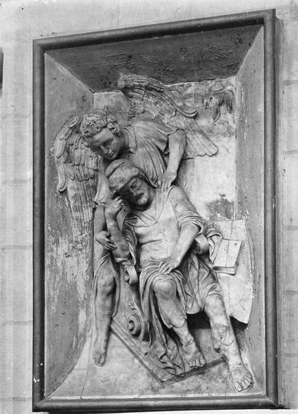 bas-relief : saint Joseph endormi et un ange