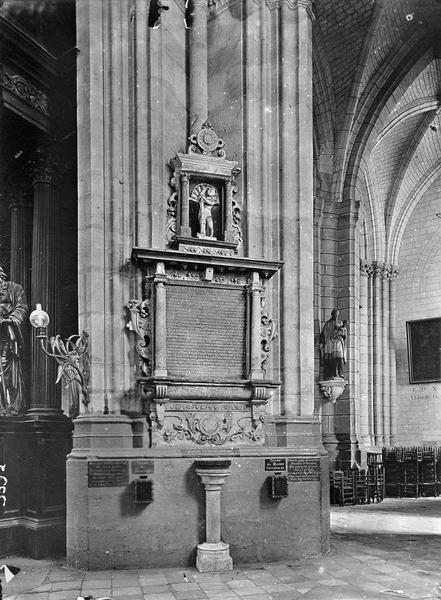 monument commémoratif de Jean du Bur, échevin de Saint-Omer, et de sa femme - © Ministère de la Culture (France), Médiathèque du patrimoine et de la photographie (objets mobiliers), tous droits réservés