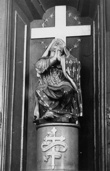 statue : Vierge de Douleur