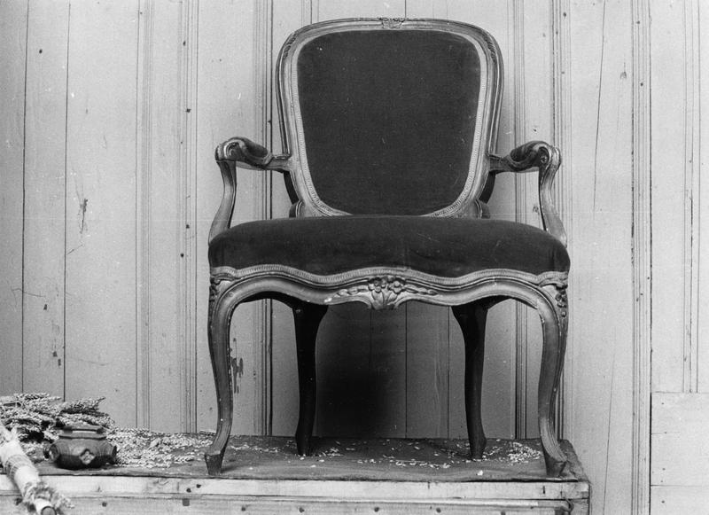 fauteuil - © Ministère de la Culture (France), Médiathèque du patrimoine et de la photographie (objets mobiliers), tous droits réservés