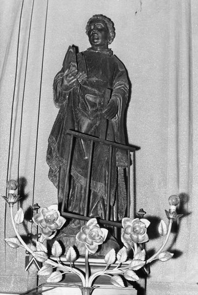 statue : saint Laurent