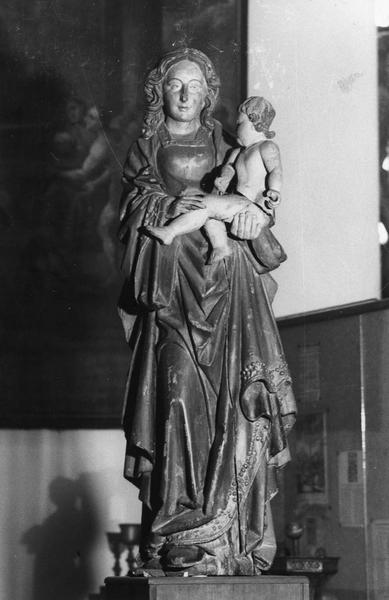 statue : Vierge à l'Enfant