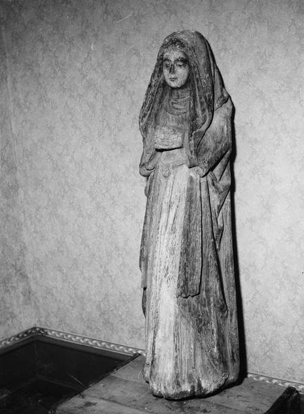 statue : sainte Berthe - © Ministère de la Culture (France), Médiathèque du patrimoine et de la photographie (objets mobiliers), tous droits réservés