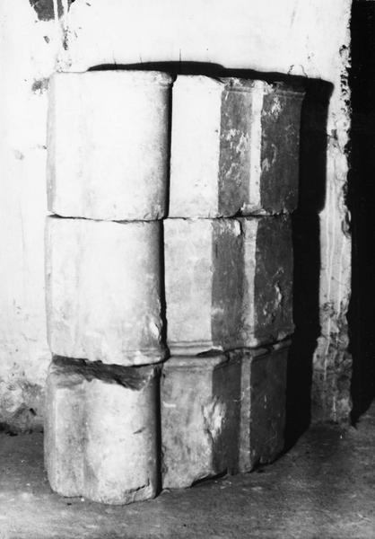 colonnes engagées