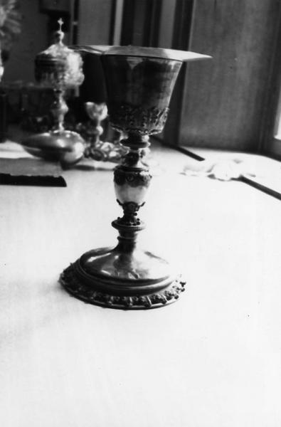 calice - © Ministère de la Culture (France), Médiathèque du patrimoine et de la photographie (objets mobiliers), tous droits réservés