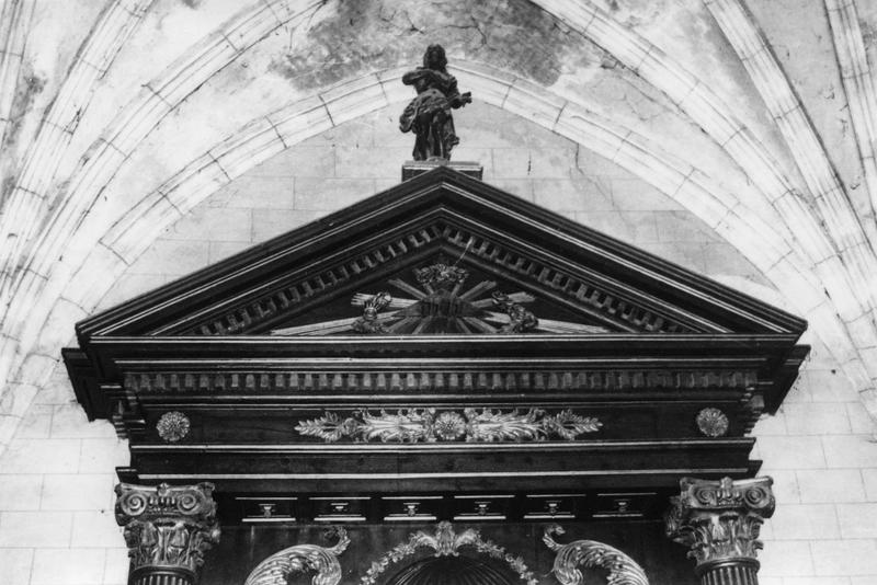 fronton du retable de Sainte Isbergue