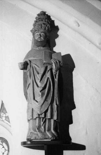 statue : saint Pierre