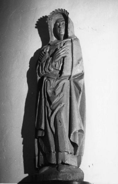 statue : saint Vierge du Calvaire classée comme sainte Catherine (partie basse refaite)