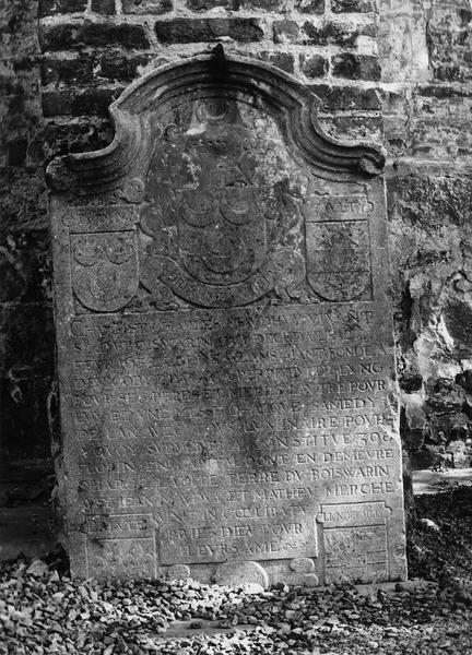dalle funéraire de Charles Maudhuy - © Ministère de la Culture (France), Médiathèque du patrimoine et de la photographie (objets mobiliers), tous droits réservés