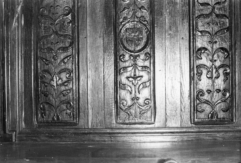 panneaux provenant de l'ancienne chaire adaptés au maître-autel - © Ministère de la Culture (France), Médiathèque du patrimoine et de la photographie (objets mobiliers), tous droits réservés