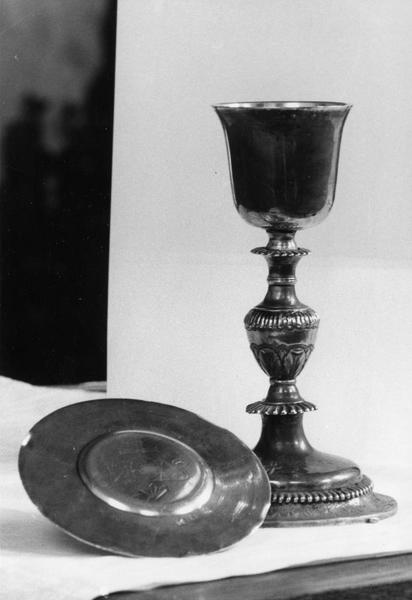 calice, patène - © Ministère de la Culture (France), Médiathèque du patrimoine et de la photographie (objets mobiliers), tous droits réservés