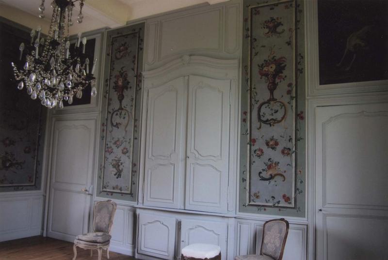 lambris de revêtement, tableaux, vue partielle