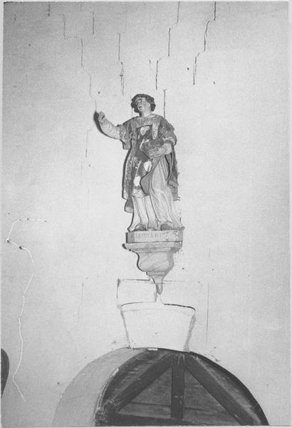 statue : saint Léonard