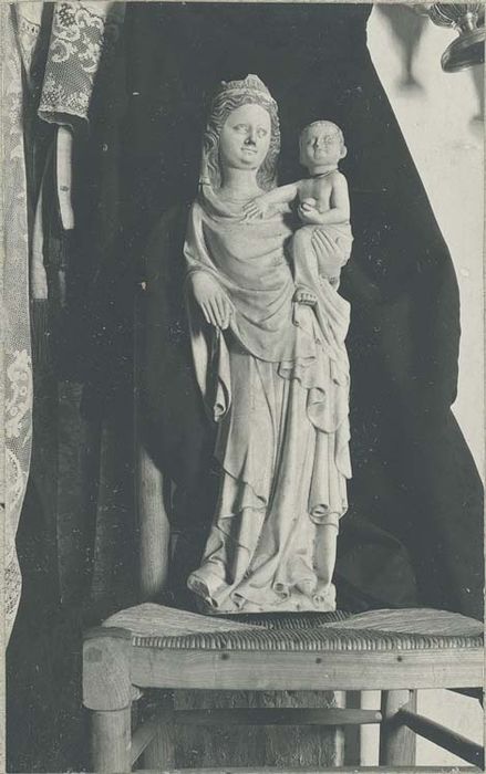 statuette : Vierge à l'Enfant dite de la comtesse Mahaut - © Ministère de la Culture (France), Médiathèque du patrimoine et de la photographie, diffusion GrandPalaisRmn Photo