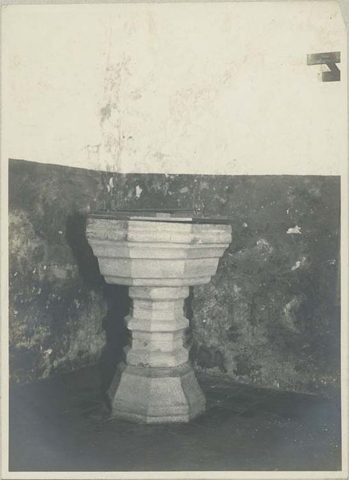 fonts baptismaux
