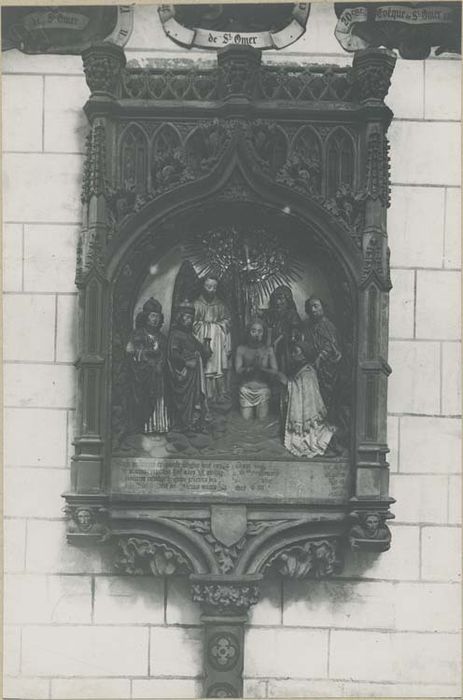 monument funéraire du chanoine Jean Candel (?) : le Baptême du Christ avec le donateur accompagné de saint Jean saint Côme et saint Damien - © Ministère de la Culture (France), Médiathèque du patrimoine et de la photographie, diffusion GrandPalaisRmn Photo