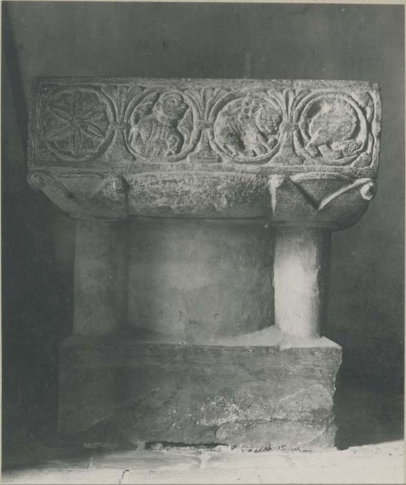 fonts baptismaux